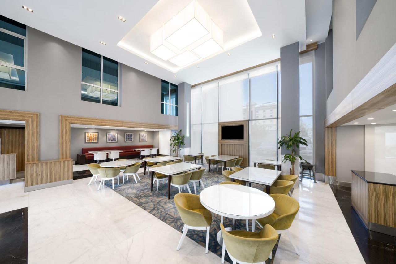 Sas Residence & Hotel, Dhahran - Formerly Radisson Blu Al Khobar Exterior photo