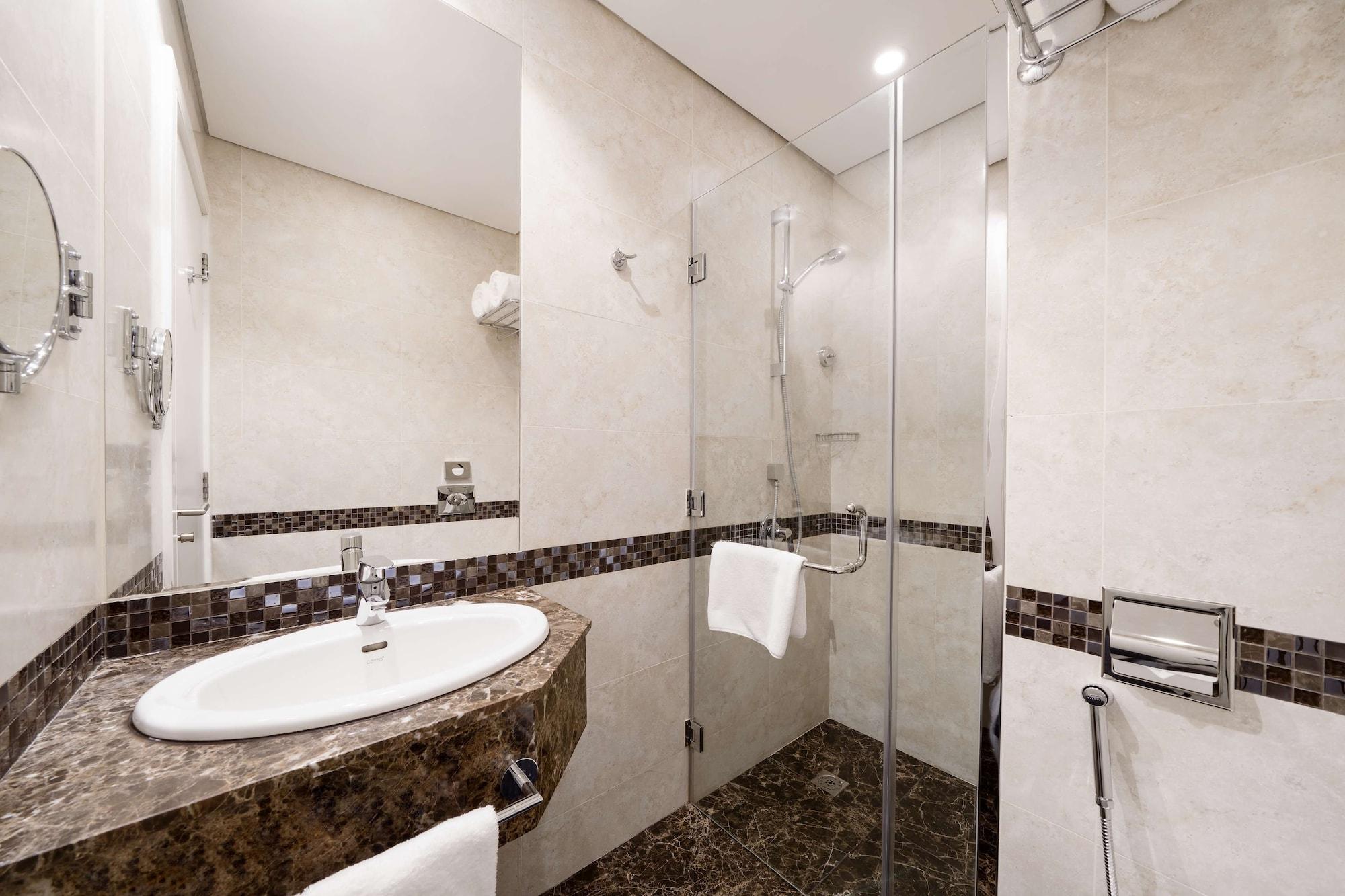 Sas Residence & Hotel, Dhahran - Formerly Radisson Blu Al Khobar Exterior photo